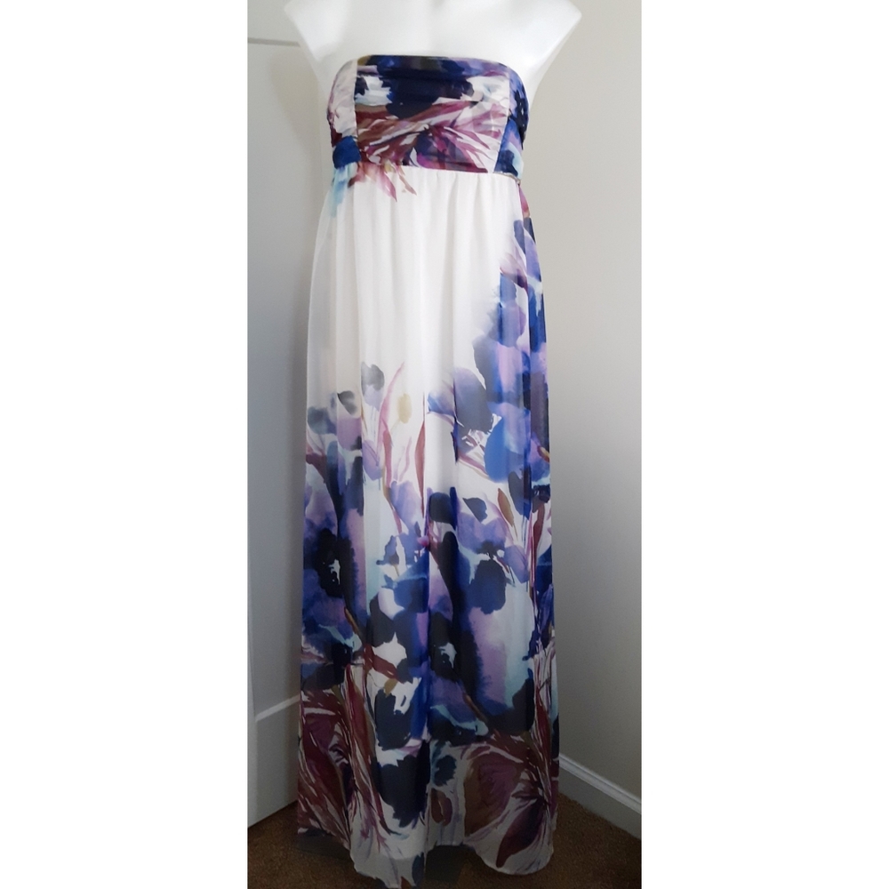 Urban Outfitters Size Medium Maxi Dress